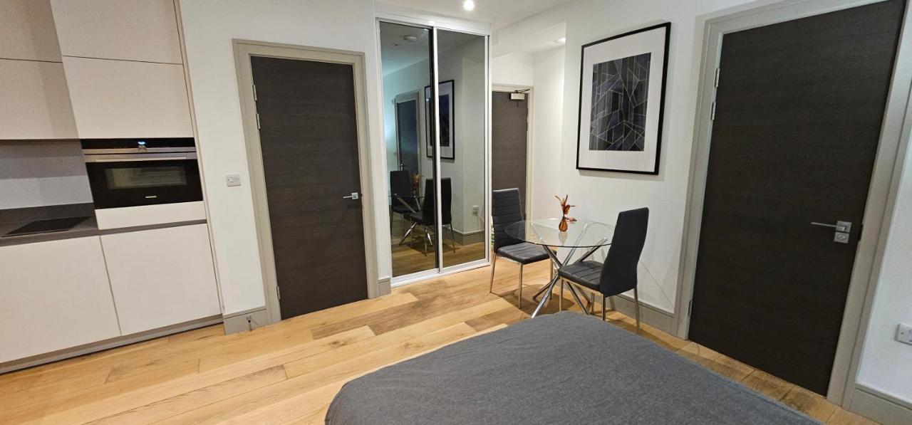 Studio Flat In Tottenham London Exterior foto